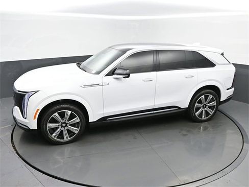 New 2025 Cadillac Escalade IQ Luxury 2 image 41