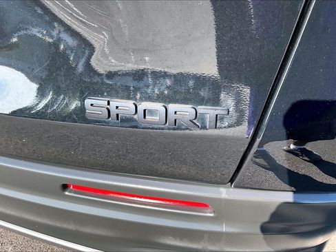 Used 2024 Honda HR-V Sport image 8