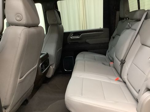 New 2026 GMC Sierra 2500 SLT w/ SLT Premium Package AWD/4WD image 28