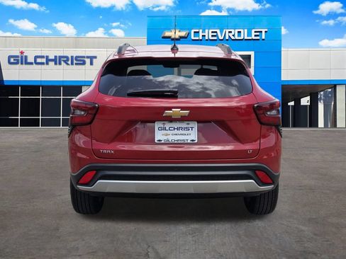 New 2026 Chevrolet Trax LT w/ Driver Confidence Package FWD image 7