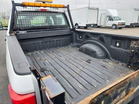 Used 2022 Ford F250 XL w/ Power Equipment Group image 32