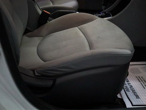 Used 2016 Hyundai Accent Sport image 24