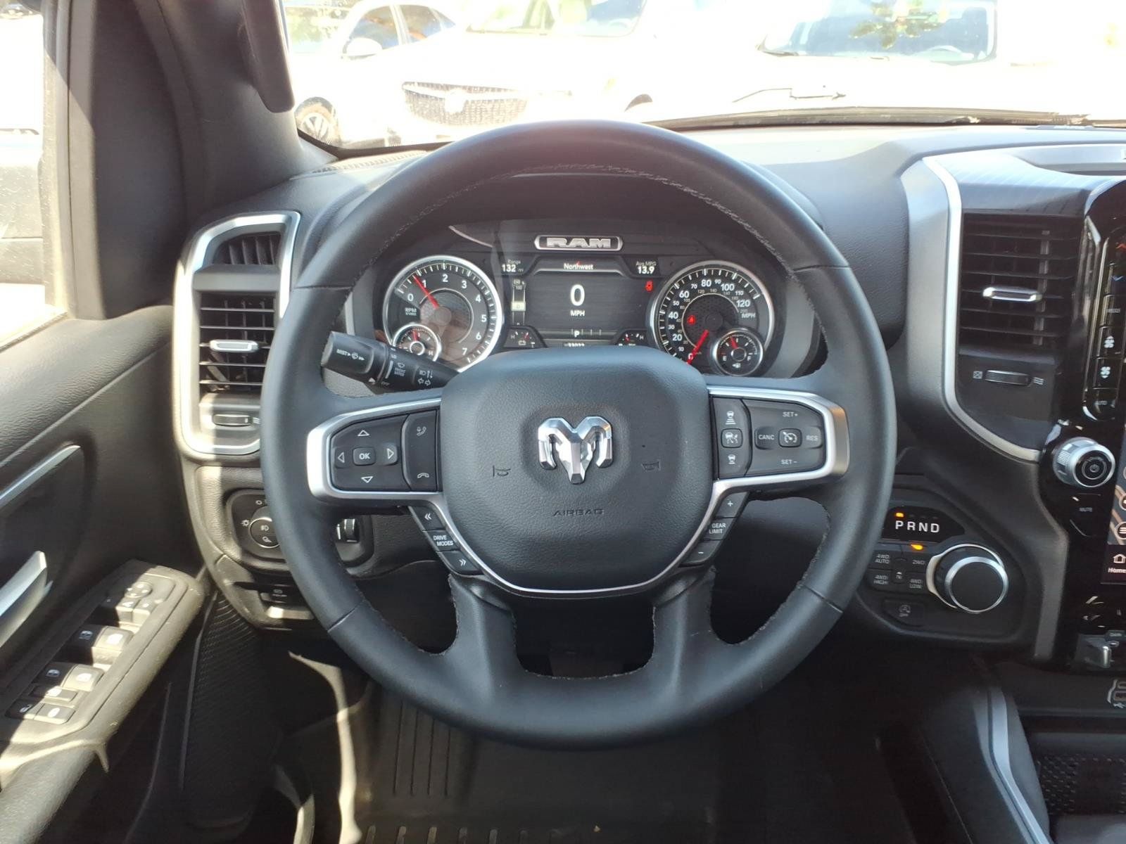 Used 2025 RAM 1500 Big Horn AWD/4WD image 17