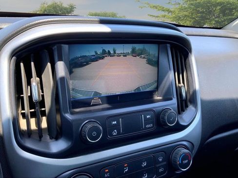 Used 2022 Chevrolet Colorado LT w/ Fleet Safety Package AWD/4WD image 10