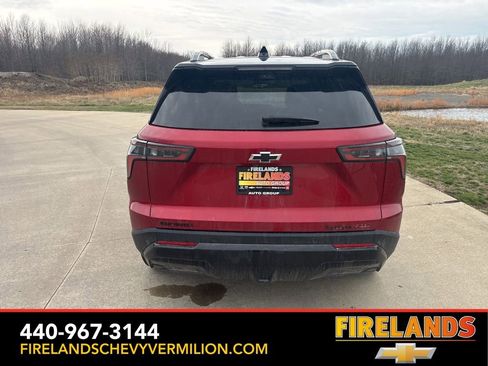 Used 2025 Chevrolet Equinox RS w/ Safety and Technology Package image 5