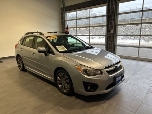 Used 2013 Subaru Impreza 2.0i Sport Premium image 4