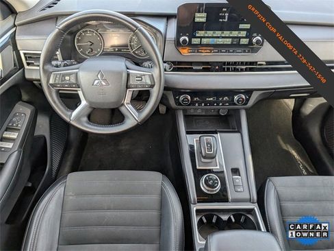 Used 2024 Mitsubishi Outlander SE image 6