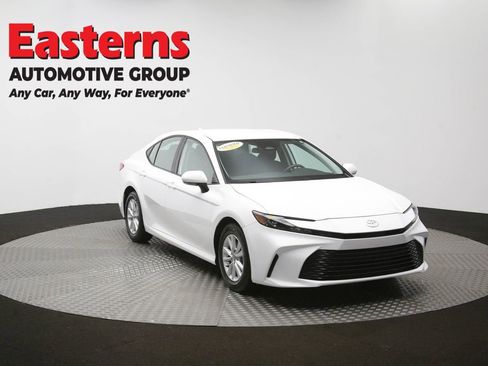 Used 2025 Toyota Camry LE FWD image 52