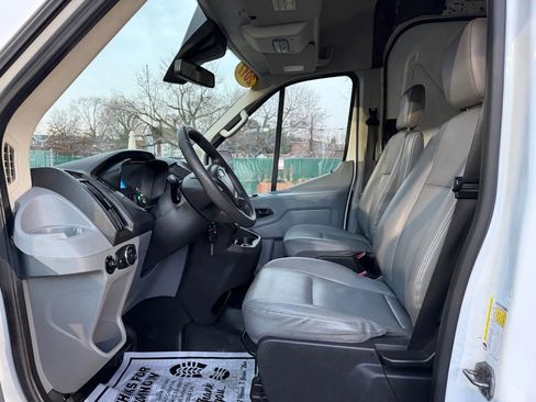 Used 2017 Ford Transit 250 130 Medium Roof image 9