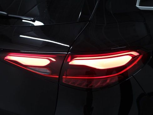 Certified 2026 Mercedes-Benz GLC 300 image 12