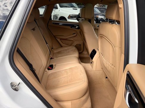 Used 2017 Porsche Macan S AWD/4WD image 19