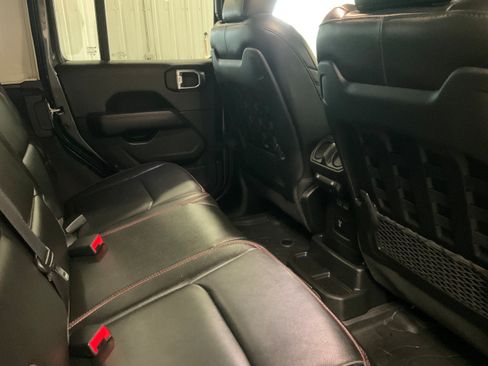 Used 2023 Jeep Wrangler Unlimited Rubicon w/ Xtreme 35 Tire Package AWD/4WD image 28