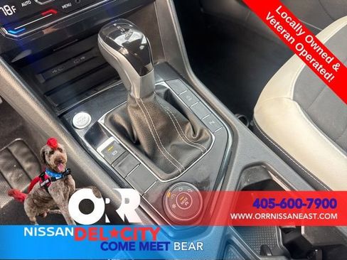 Used 2025 Volkswagen Taos SE image 25