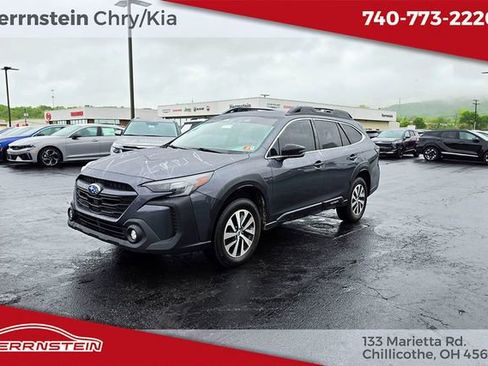 Used 2024 Subaru Outback Premium AWD/4WD image 3
