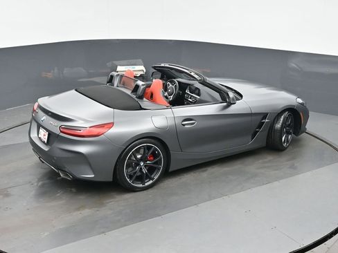 Used 2024 BMW Z4 M40i w/ Premium Package image 32
