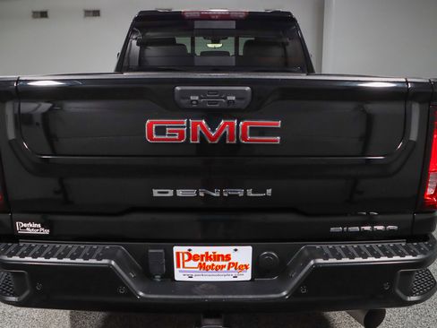 Used 2021 GMC Sierra 2500 Denali w/ Denali Ultimate Package image 8