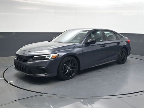 Used 2024 Honda Civic Sport image 8