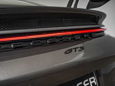 Certified 2022 Porsche 911 GT3 RWD image 28