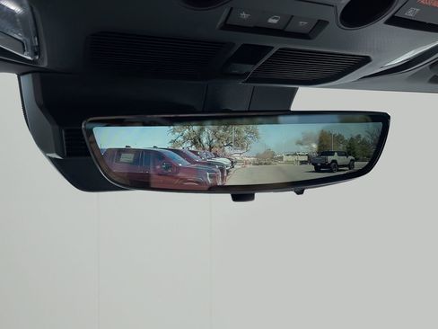 New 2025 GMC Hummer EV 2X image 40