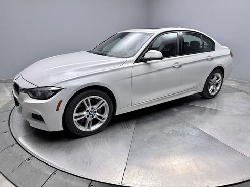 Used 2018 BMW 330i xDrive Sedan AWD/4WD image 1