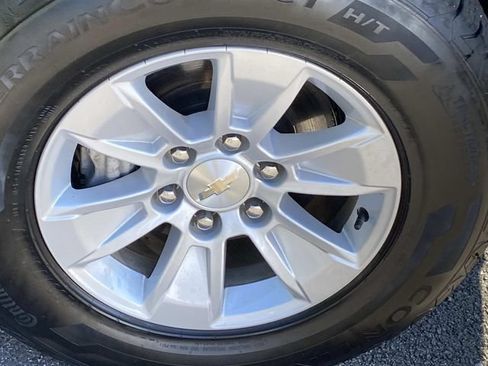Used 2023 Chevrolet Silverado 1500 LT w/ Protection Package AWD/4WD image 29