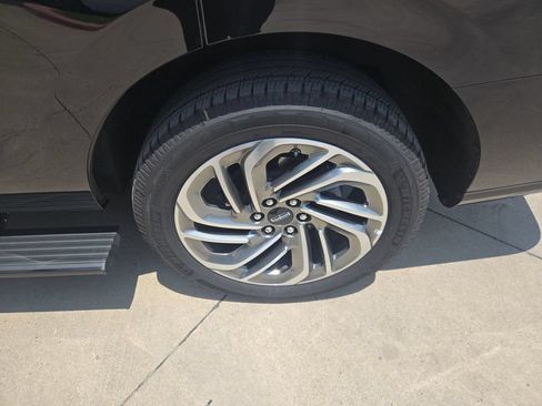 Used 2026 Lincoln Navigator Reserve AWD/4WD image 43