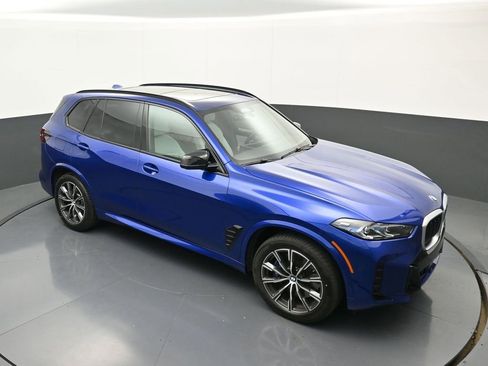 Used 2025 BMW X5 M60i image 33