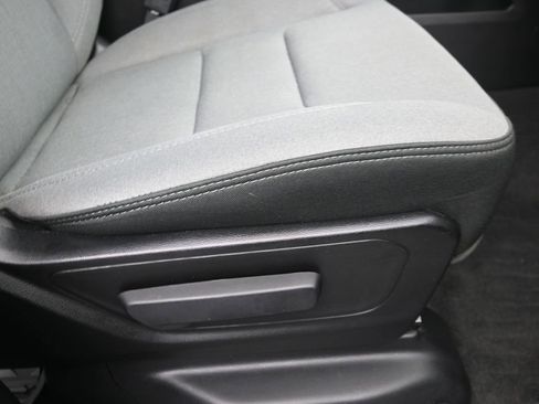 Used 2022 RAM 1500 Big Horn RWD image 10