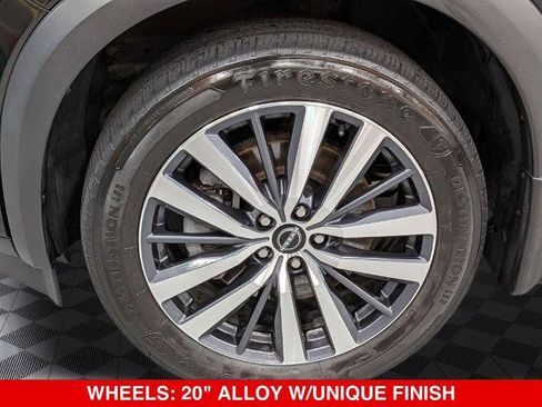 Certified 2022 Nissan Pathfinder Platinum w/ Cargo Package AWD/4WD image 11