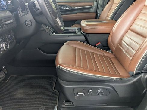 Used 2023 GMC Yukon Denali Ultimate image 14