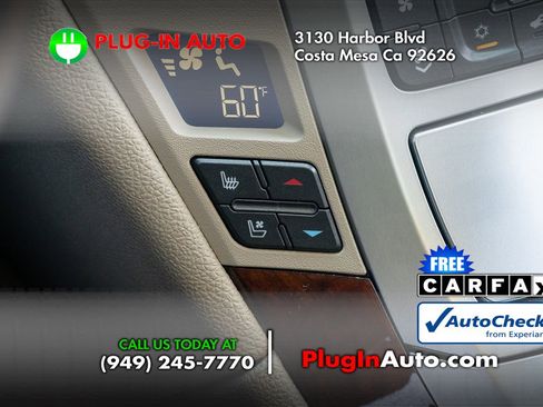 Used 2008 Cadillac CTS 3.6 w/ Luxury Level Two Package RWD image 24