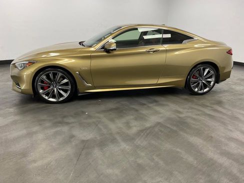 Used 2018 INFINITI Q60 Red Sport 400 image 3
