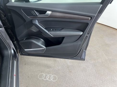 Certified 2023 Audi Q5 2.0T Premium Plus w/ Premium Plus Package image 9