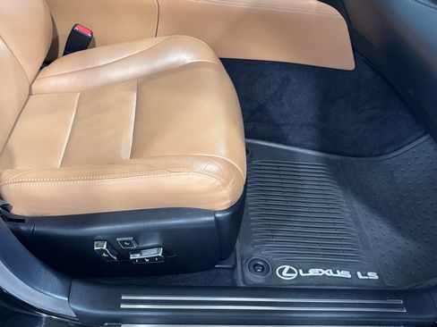 Used 2015 Lexus LS 460 L AWD/4WD image 18