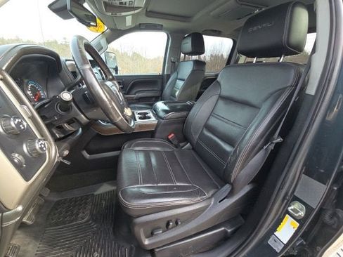 Used 2017 GMC Sierra 3500 Denali w/ Duramax Plus Package image 20