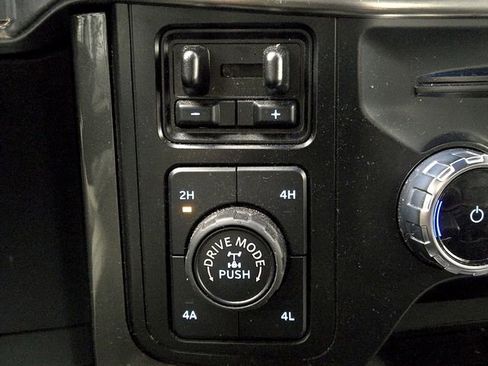 Certified 2023 Ford F150 Lariat w/ Equipment Group 502A High image 26