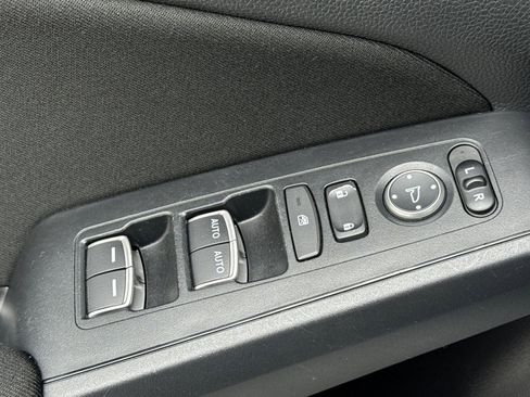 Used 2023 Honda Civic Sport image 12