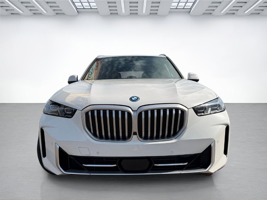 Used 2025 BMW X5 xDrive50e AWD/4WD image 8