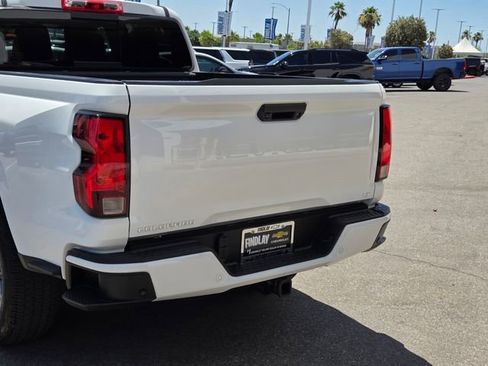 Used 2024 Chevrolet Colorado LT w/ LT Convenience Package RWD image 5