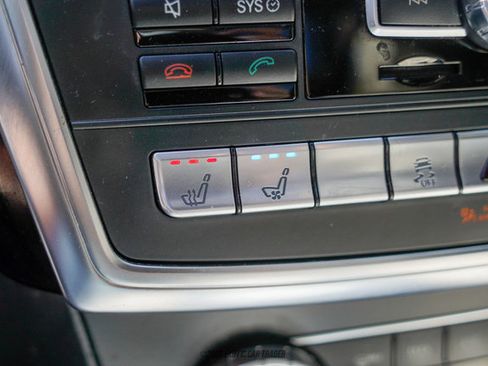 Used 2015 Mercedes-Benz ML 63 AMG 4MATIC image 37