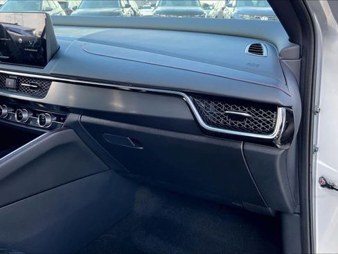 Used 2025 Acura ADX A-Spec image 18