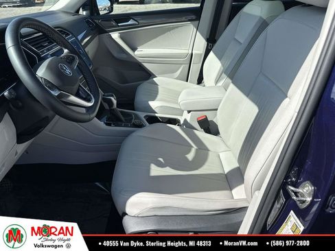 Certified 2023 Volkswagen Tiguan SE w/ Panoramic Sunroof Package AWD/4WD image 21