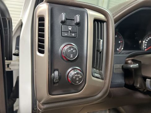 Used 2016 GMC Sierra 3500 Denali w/ Duramax Plus Package image 27