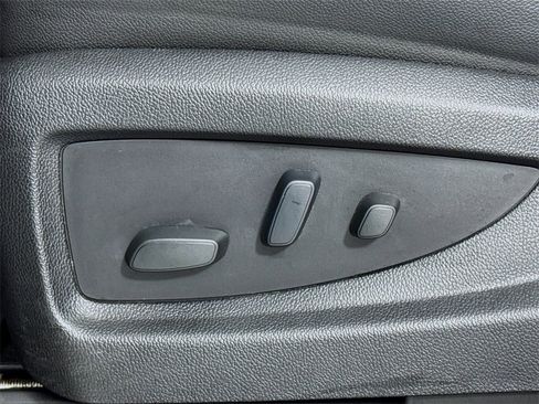 Used 2017 Chevrolet Silverado 1500 LTZ Z71 w/ Redline Edition image 18