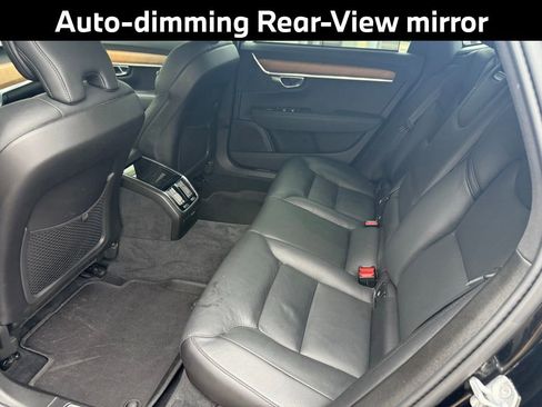 Used 2022 Volvo S90 B6 Momentum image 11
