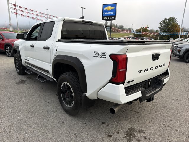 Used 2026 Toyota Tacoma TRD Off-Road AWD/4WD image 6
