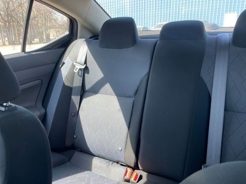 Used 2025 Nissan Versa SV image 37