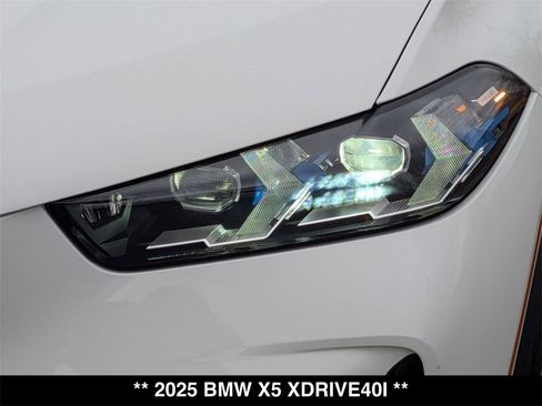 Used 2025 BMW X5 xDrive40i w/ Parking Assistance Package image 9