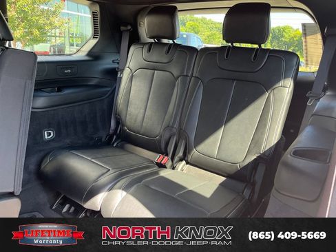 Used 2024 Jeep Grand Cherokee L Overland w/ Advanced Protech Group III AWD/4WD image 18