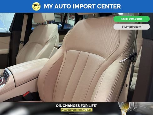 Used 2019 BMW X5 xDrive50i w/ Executive Package image 14